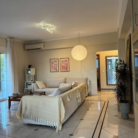 Nature Spacious Apt, 2km From Chania Old Town, Private Parking