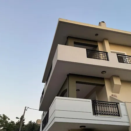 Nature Spacious Apt, 2km From Chania Old Town, Private Parking Appartement La Canée