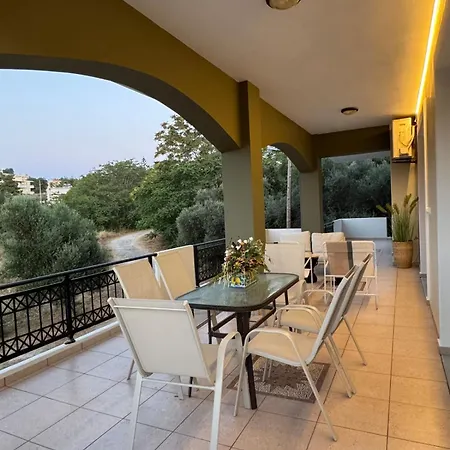 Nature Spacious Apt, 2km From Chania Old Town, Private Parking