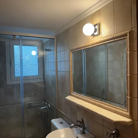 Nature Spacious Apt, 2km From Chania Old Town, Private Parking