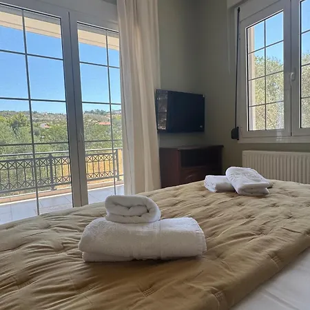 Nature Spacious Apt, 2km From Chania Old Town, Private Parking Apartamento