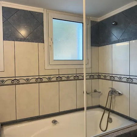 Nature Spacious Apt, 2km From Chania Old Town, Private Parking *