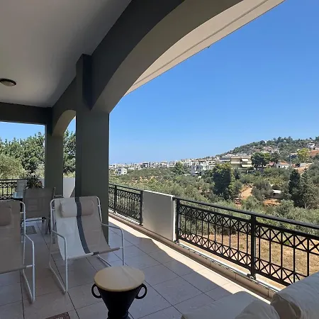 Nature Spacious Apt, 2km From Chania Old Town, Private Parking