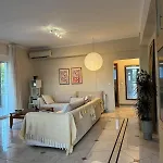 Nature Spacious Apt, 2km From Chania Old Town, Private Parking