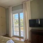 Nature Spacious Apt, 2km From Chania Old Town, Private Parking Apartmán *