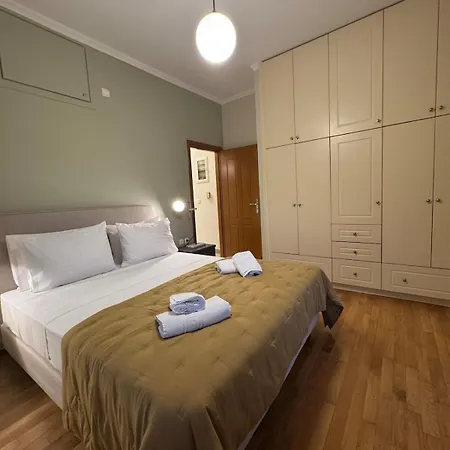 아파트 Nature Spacious Apt, 2km From Chania Old Town, Private Parking