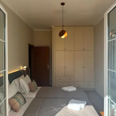 Nature Spacious Apt, 2km From Chania Old Town, Private Parking 아파트 하니아