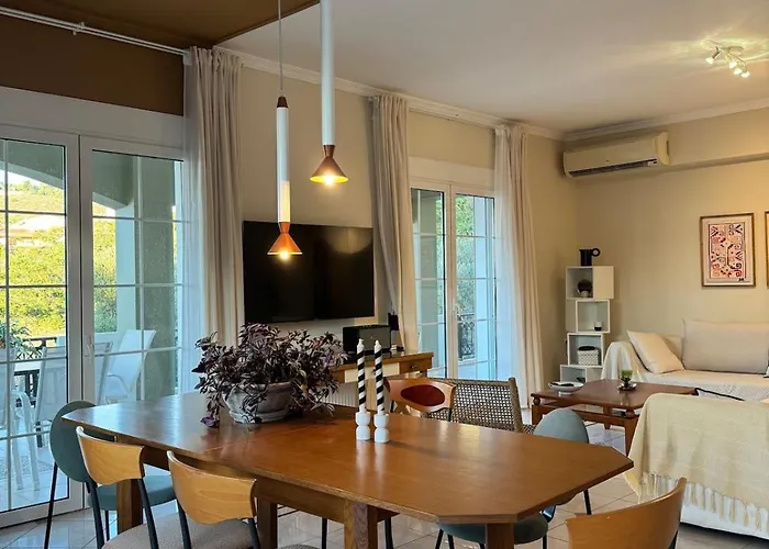 Nature Spacious Apt, 2km From Chania Old Town, Private Parking La Canea