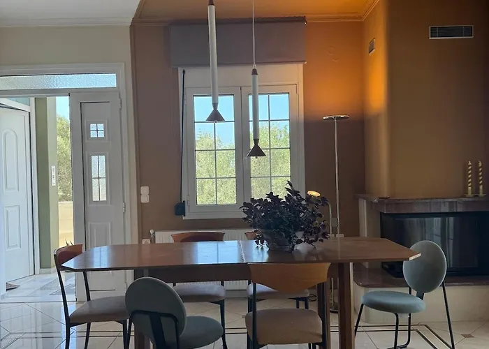 Nature Spacious Apt, 2km From Chania Old Town, Private Parking La Canea