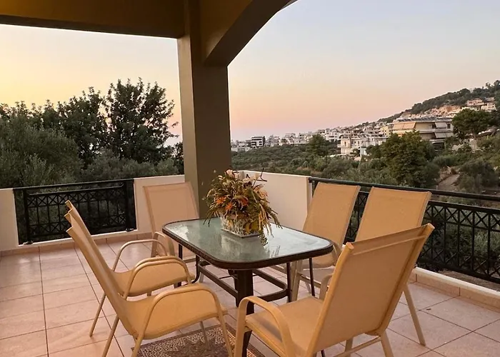 Nature Spacious Apt, 2km From Chania Old Town, Private Parking *