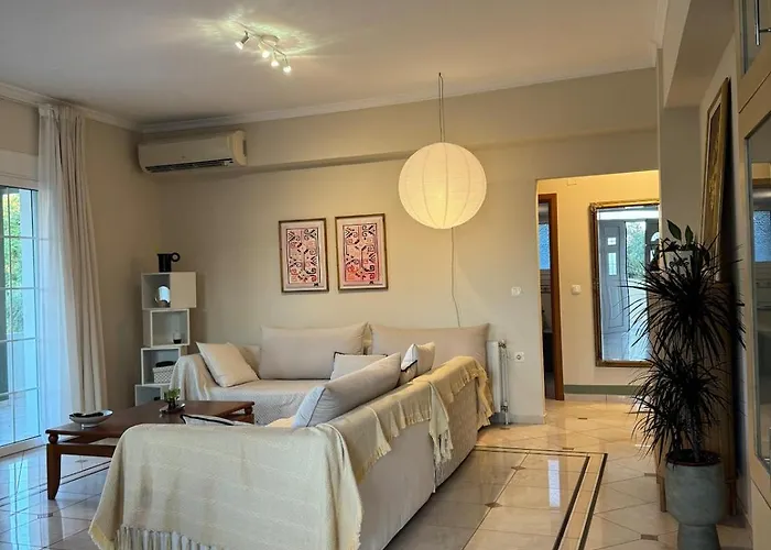 Nature Spacious Apt, 2km From Chania Old Town, Private Parking