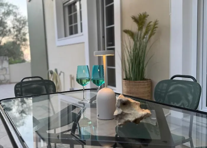 Nature Spacious Apt, 2km From Chania Old Town, Private Parking Apartamento