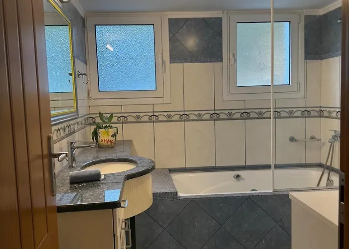 Nature Spacious Apt, 2km From Chania Old Town, Private Parking Apartamento La Canea